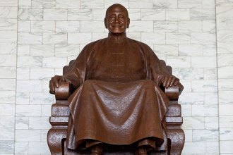 China’s Leader Manqué